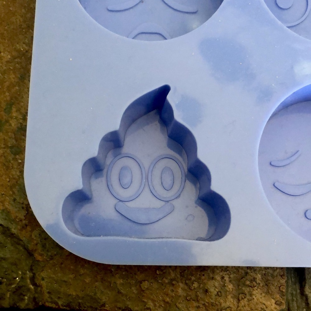 SOAP MOLD emojis - Picture 5 of 6